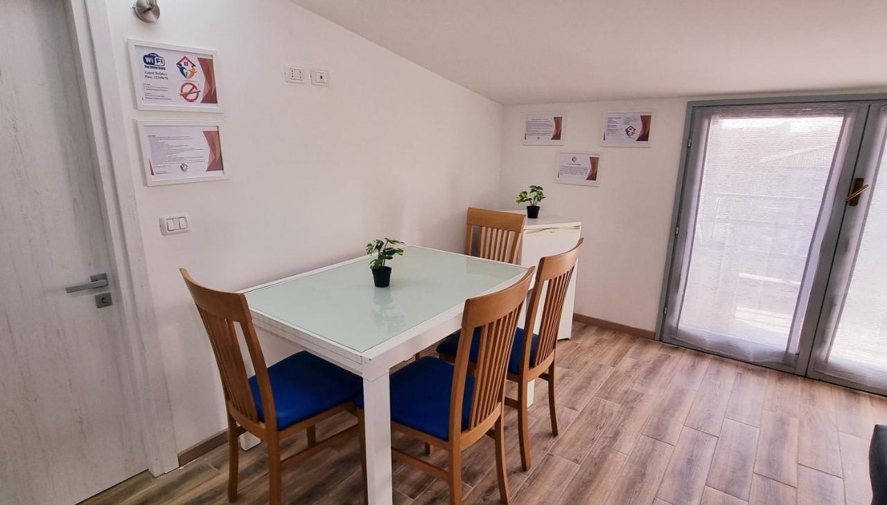 Guest Holiday Mandra 12 E 13 Reggio Emilia Bagian luar foto